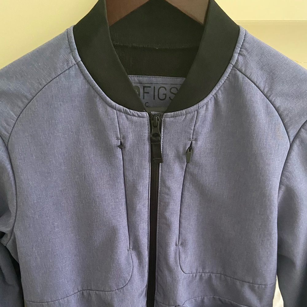 Figs Big Sky EAC scrub bomber jacket small S